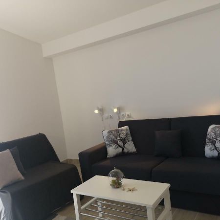 Apartman Studio Kod Ujevica Baška Voda Esterno foto